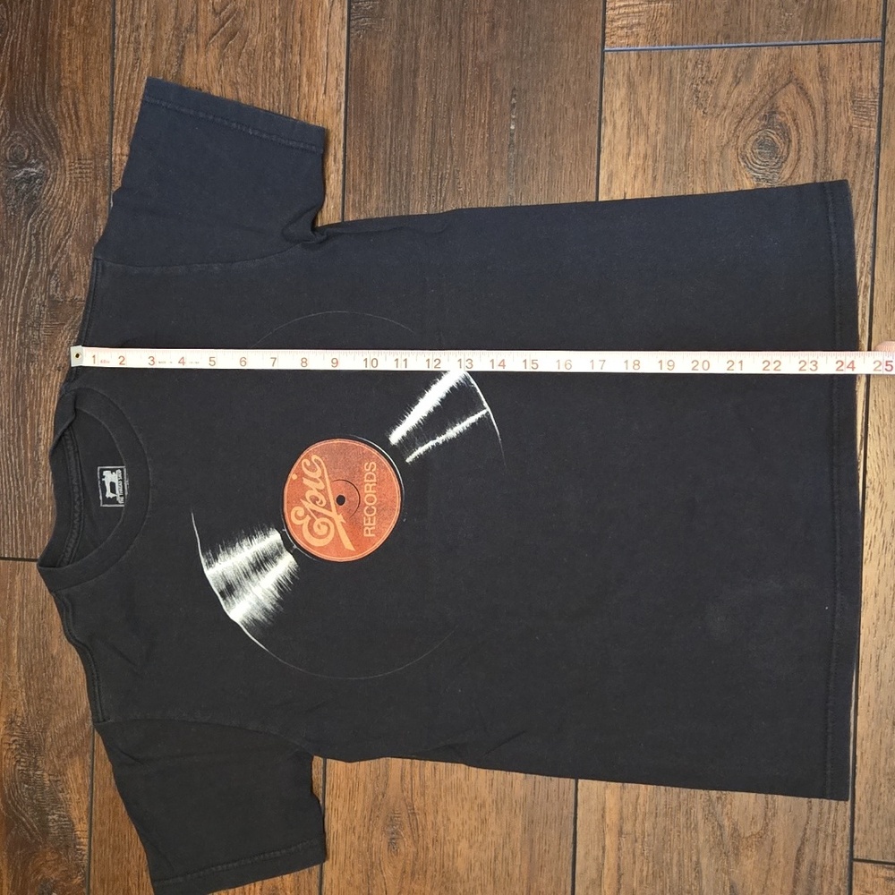 Epic Records Tee - Picture 5 of 5